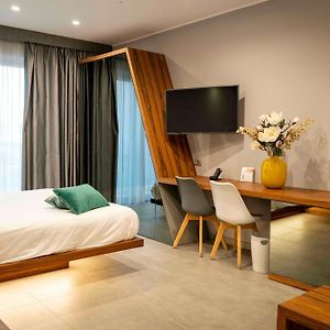 B&B Rakel Home